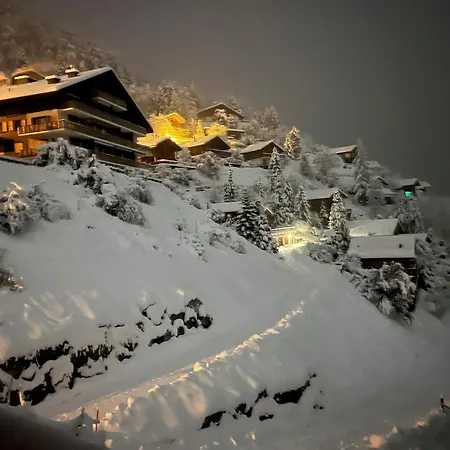 Cretes X2 212 Sunny 6 Pers Lejlighed *